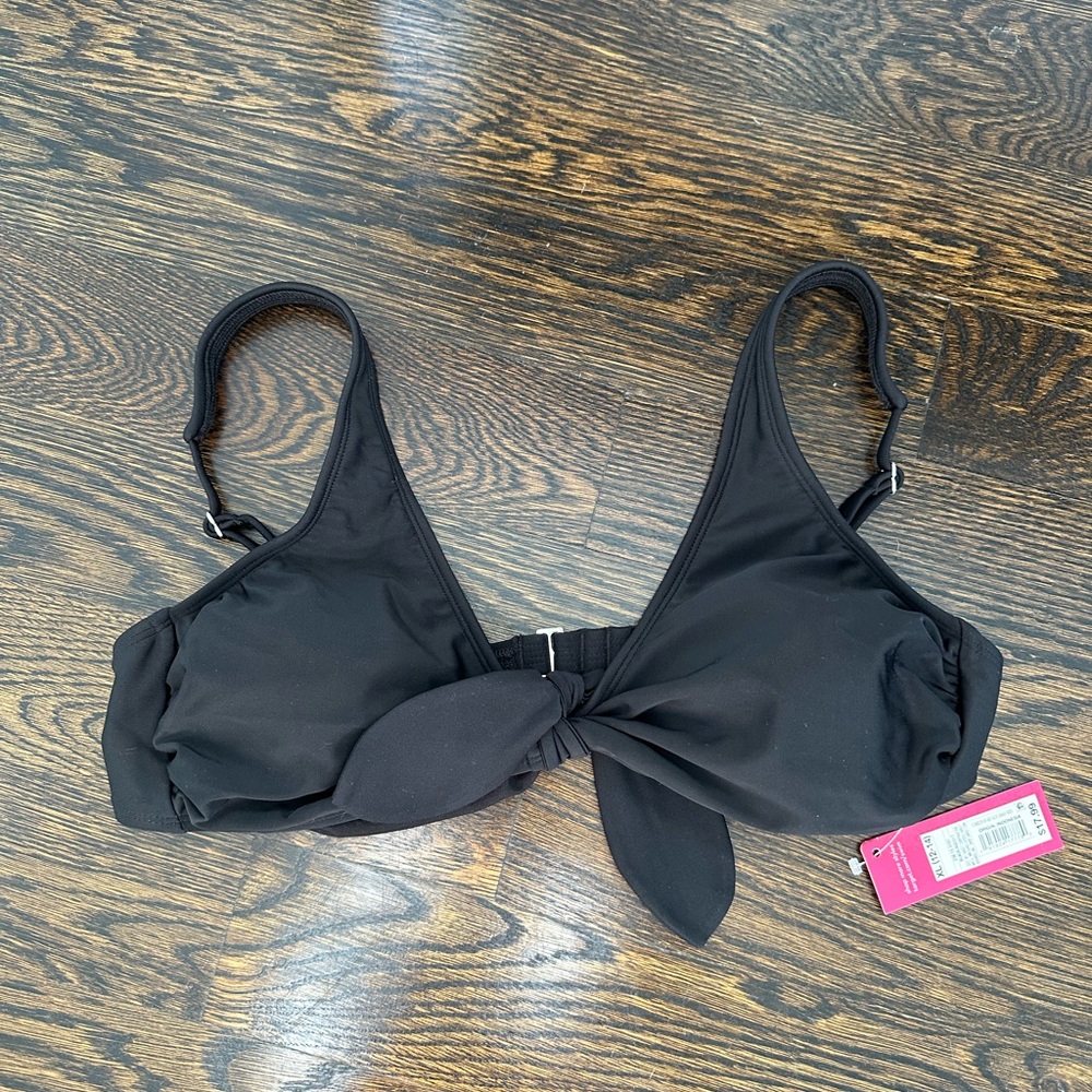 Plain black bikini top size XL